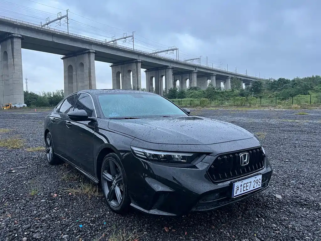 HONDA INSPIRE 2023