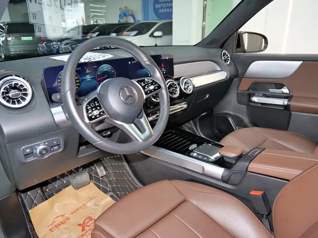 MERCEDES BENZ GLB 2022
