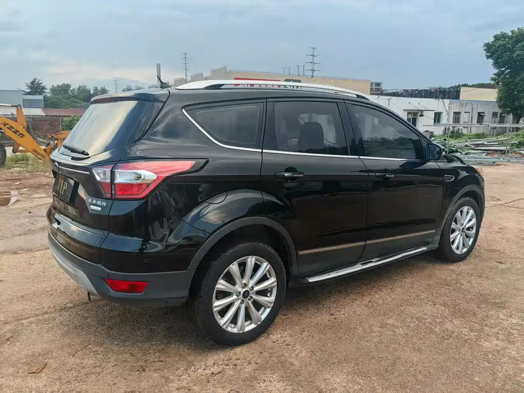 FORD ESCAPE 2018