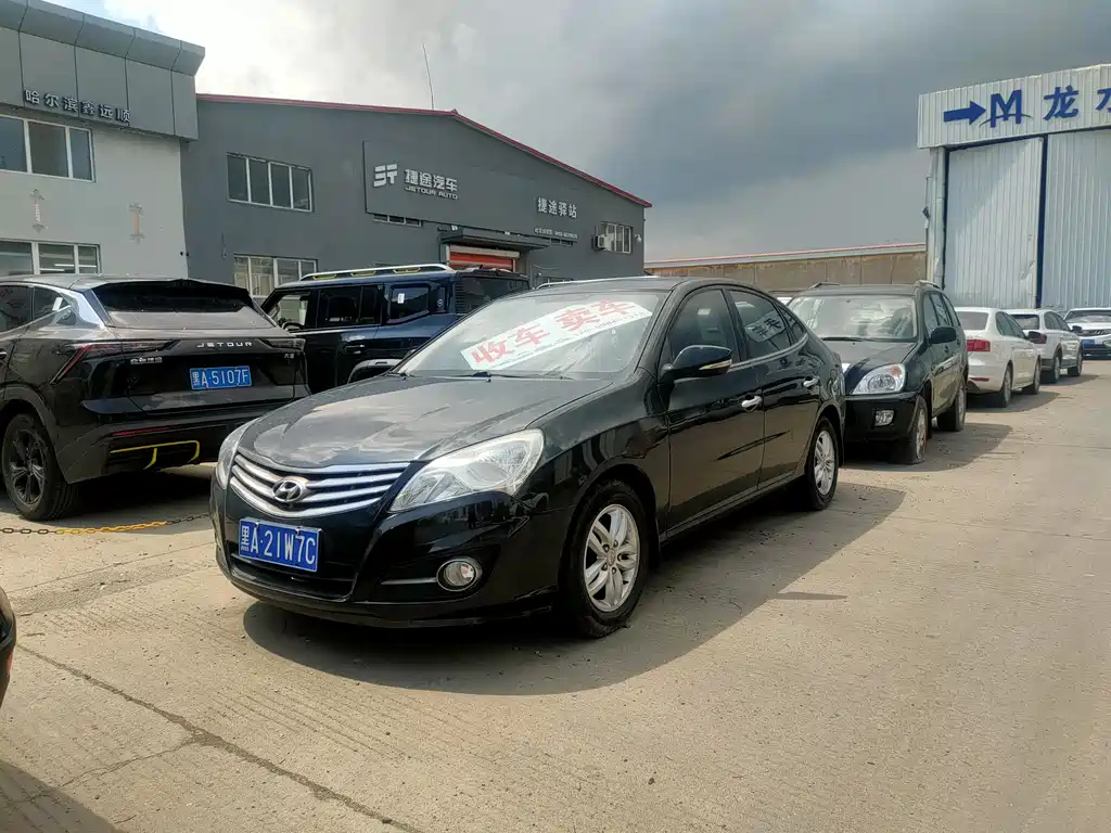 HYUNDAI CELESTA 2011