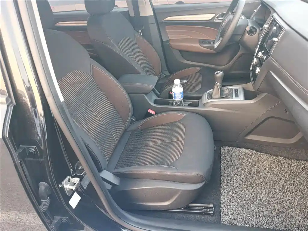 ROEWE I6 2019