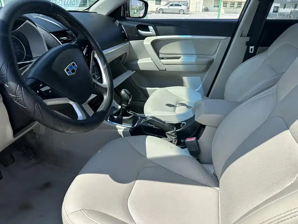 GEELY AUTO EMGRAND 2014