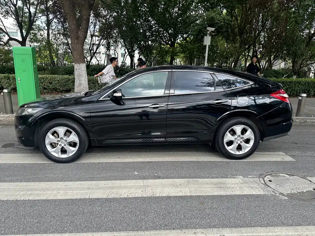 HONDA CROSSTOUR 2012