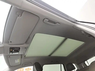 VOLKSWAGEN TOURAN 2022 YEAR 530 V6 4WD DELUXE EDITION 2022