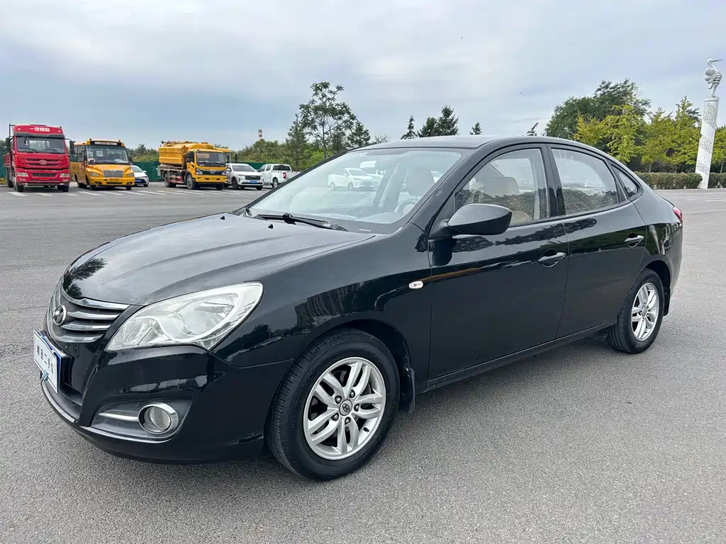 HYUNDAI CELESTA 2015