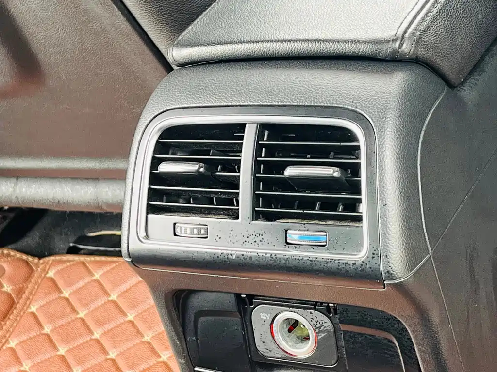 AUDI A4L 2015