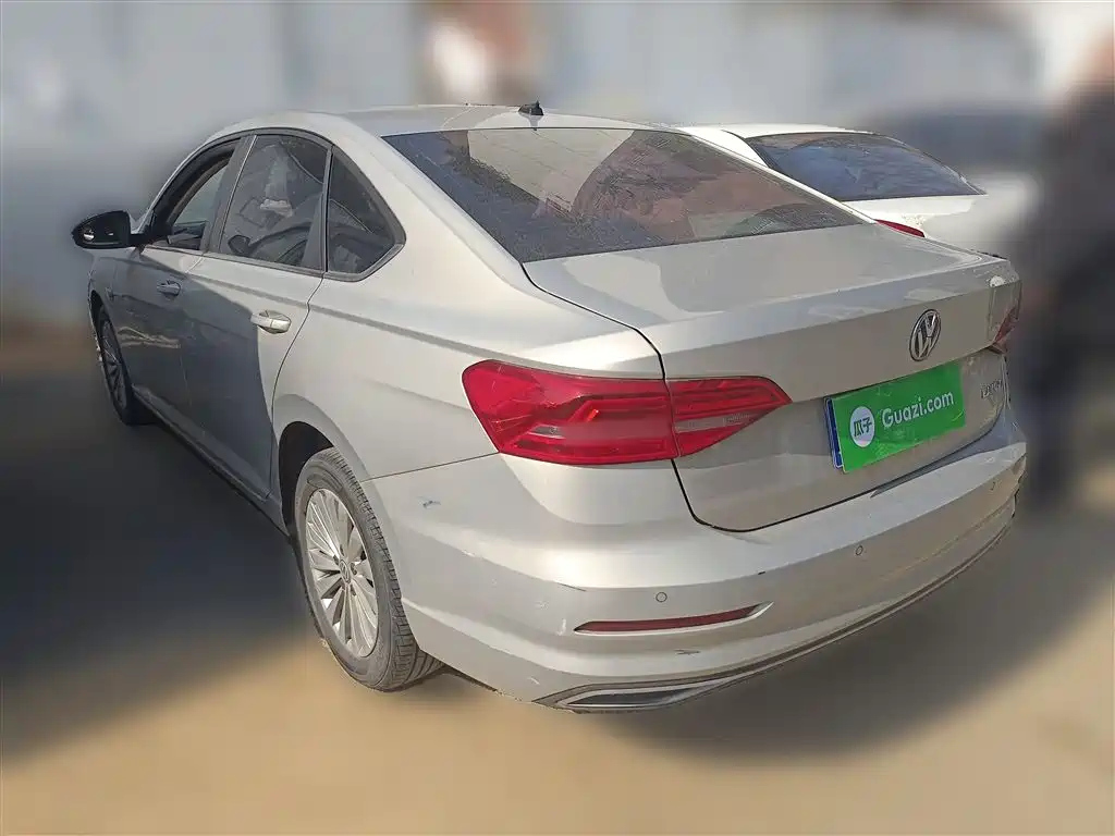 VOLKSWAGEN LAVIDA 2019