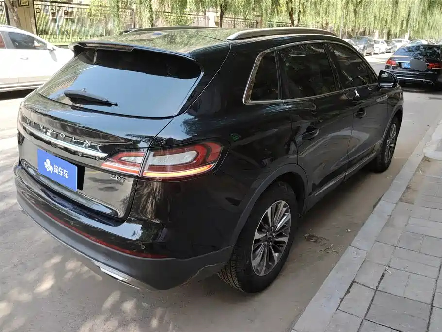 LINCOLN NAVIGATOR IMPORT 2019