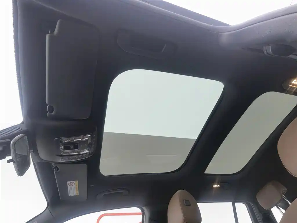 MERCEDES BENZ GLB 2022