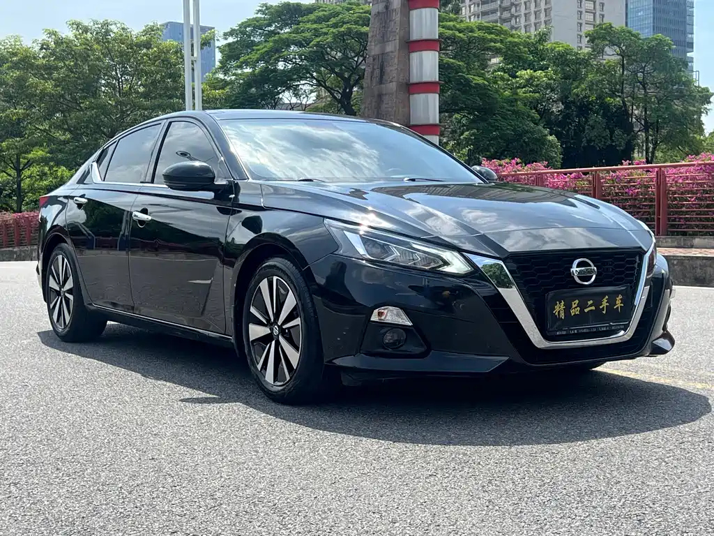 NISSAN TEANA 2022
