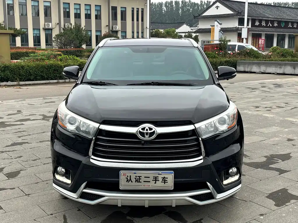 TOYOTA HIGHLANDER 2017