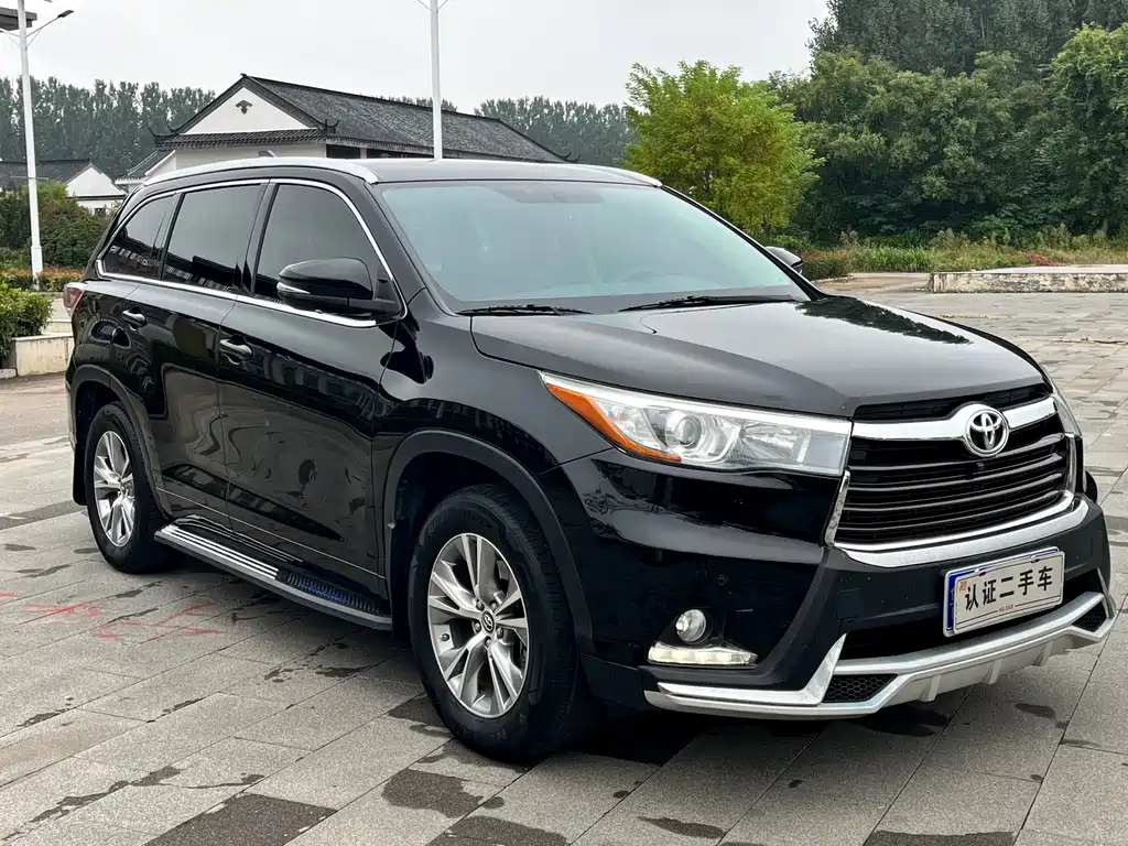 TOYOTA HIGHLANDER 2017