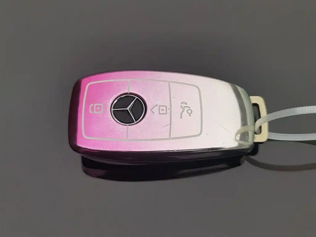 MERCEDES BENZ GLB 2021