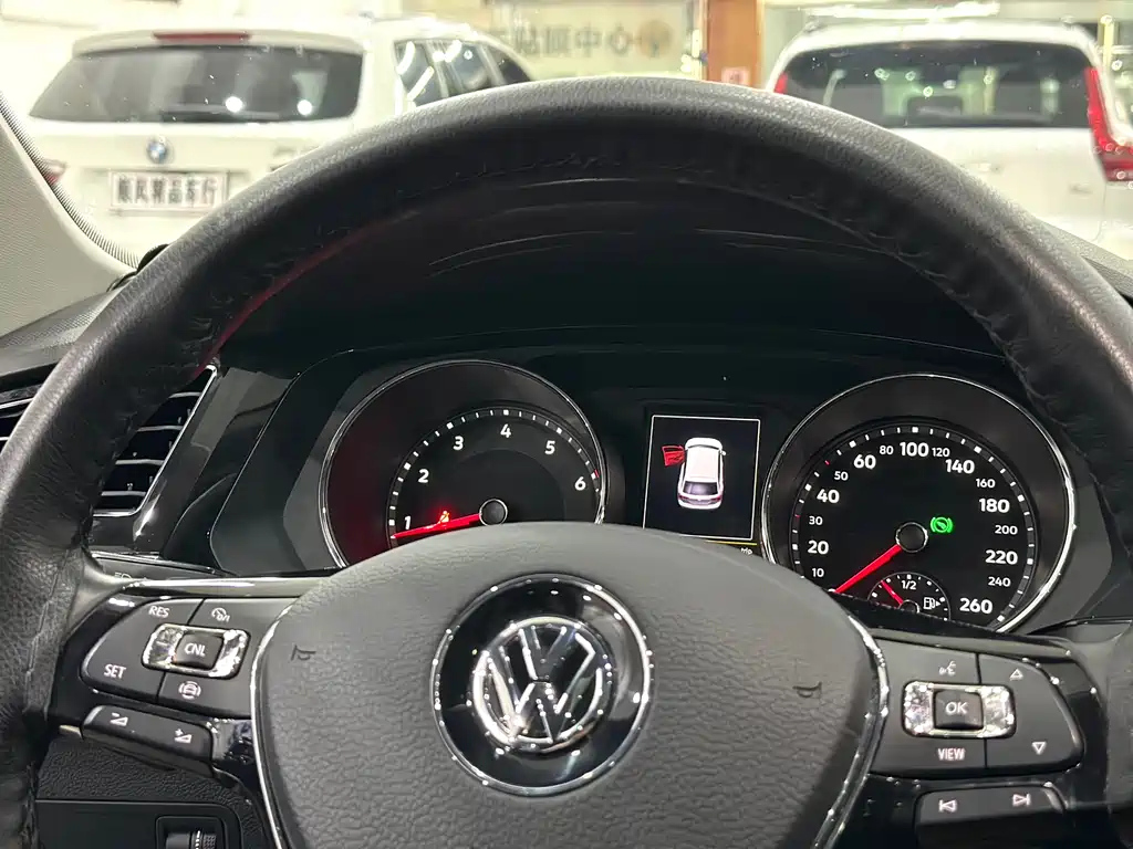 VOLKSWAGEN TIGUAN L 2018