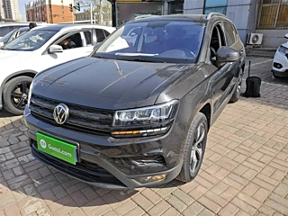 VOLKSWAGEN THARU  2022