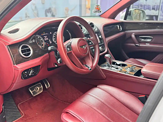 BENTLEY BENTAYGA  2018 YEAR 4.0T V8 2018