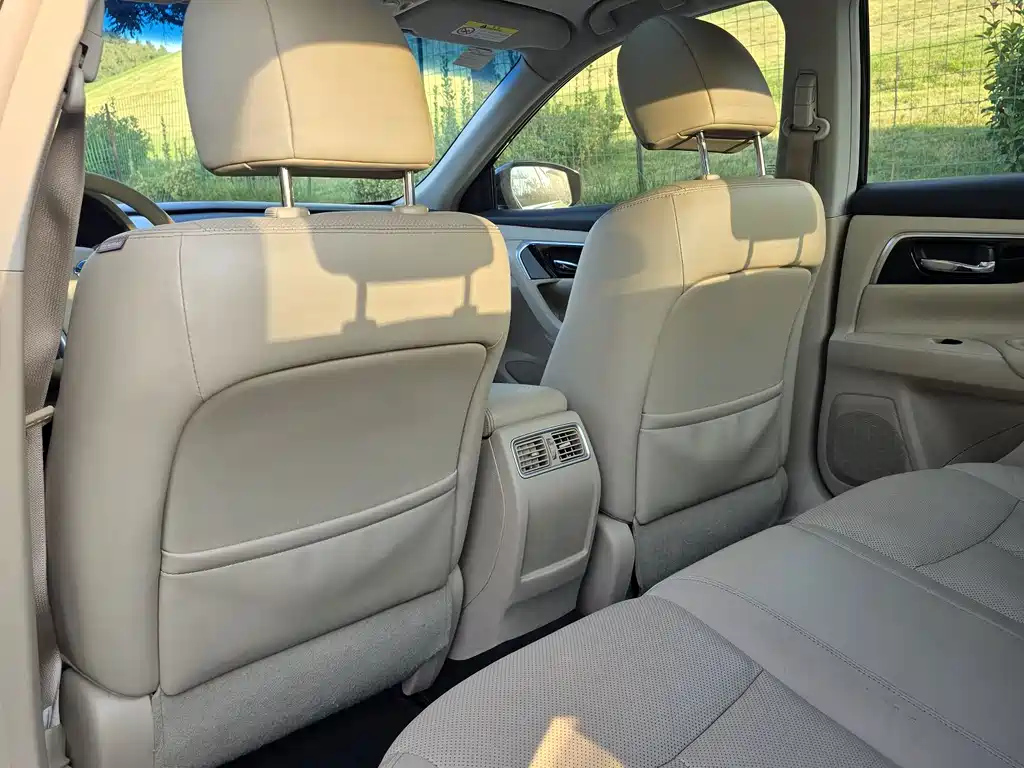 NISSAN TEANA 2019