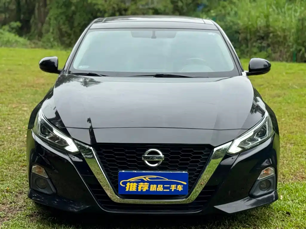 NISSAN TEANA 2019
