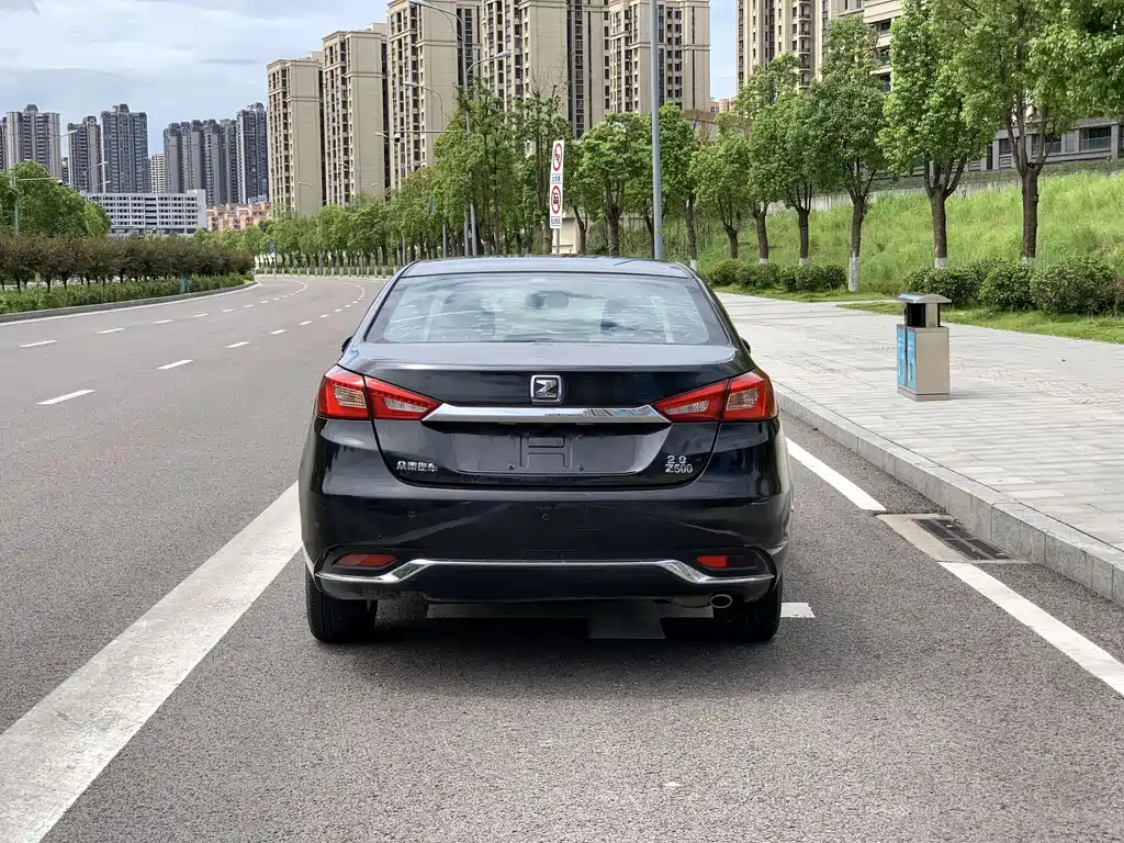 ZOTYE Z500 2015