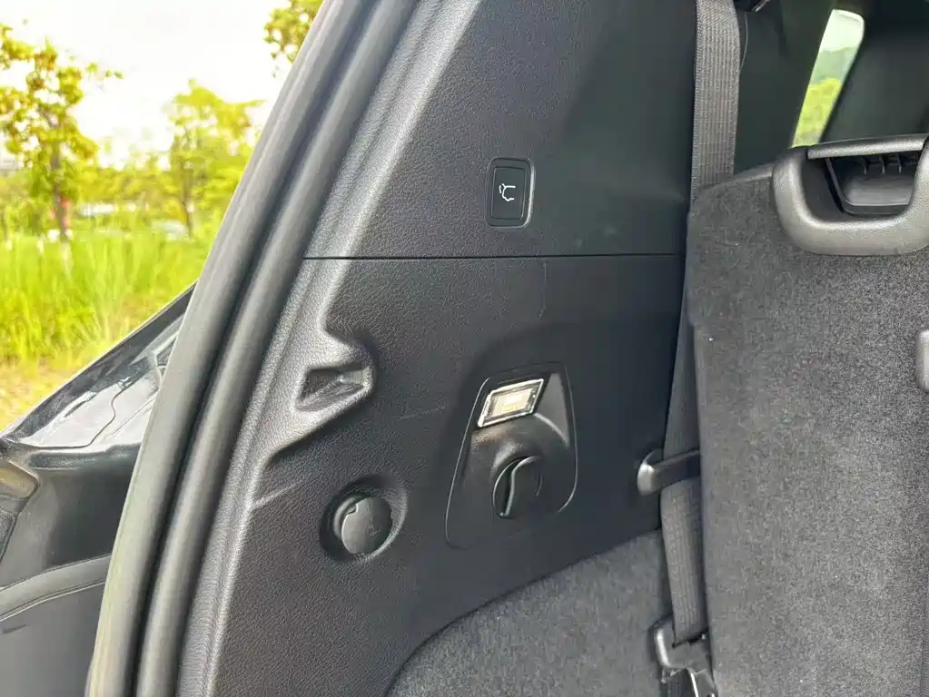 JEEP BIG 指挥官 2022