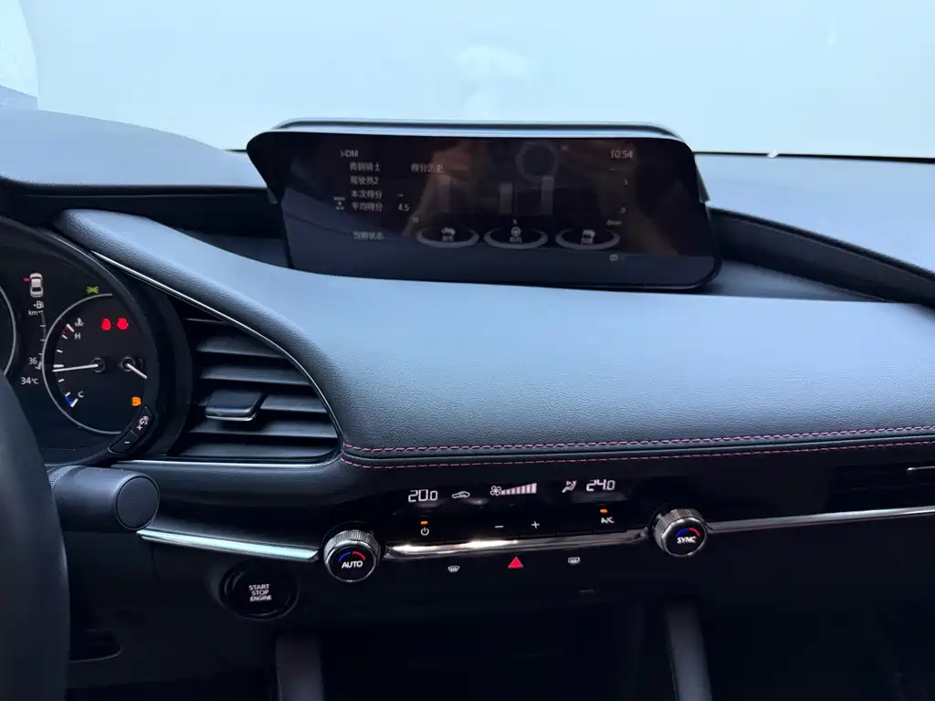 MAZDA 3 AXELA 2022