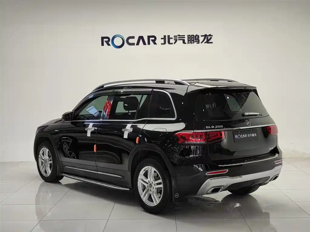 MERCEDES BENZ GLB 2023