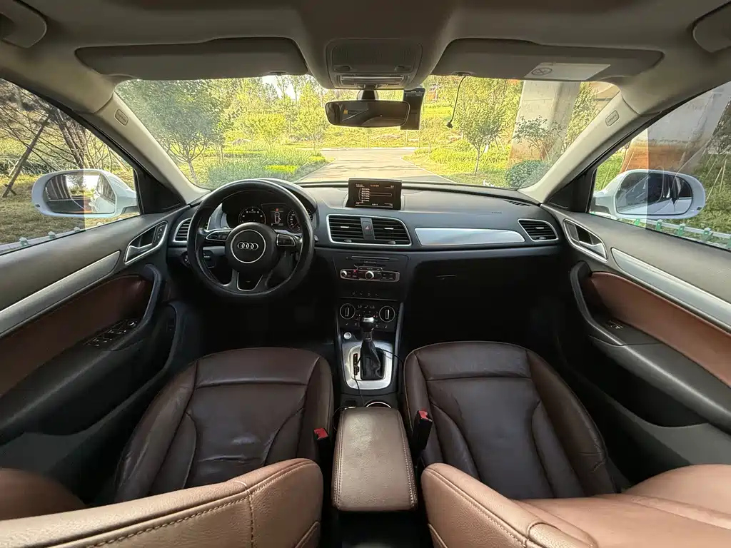 AUDI Q3 2017