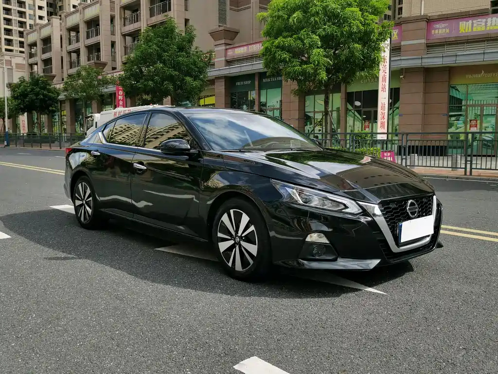 NISSAN TEANA 2021