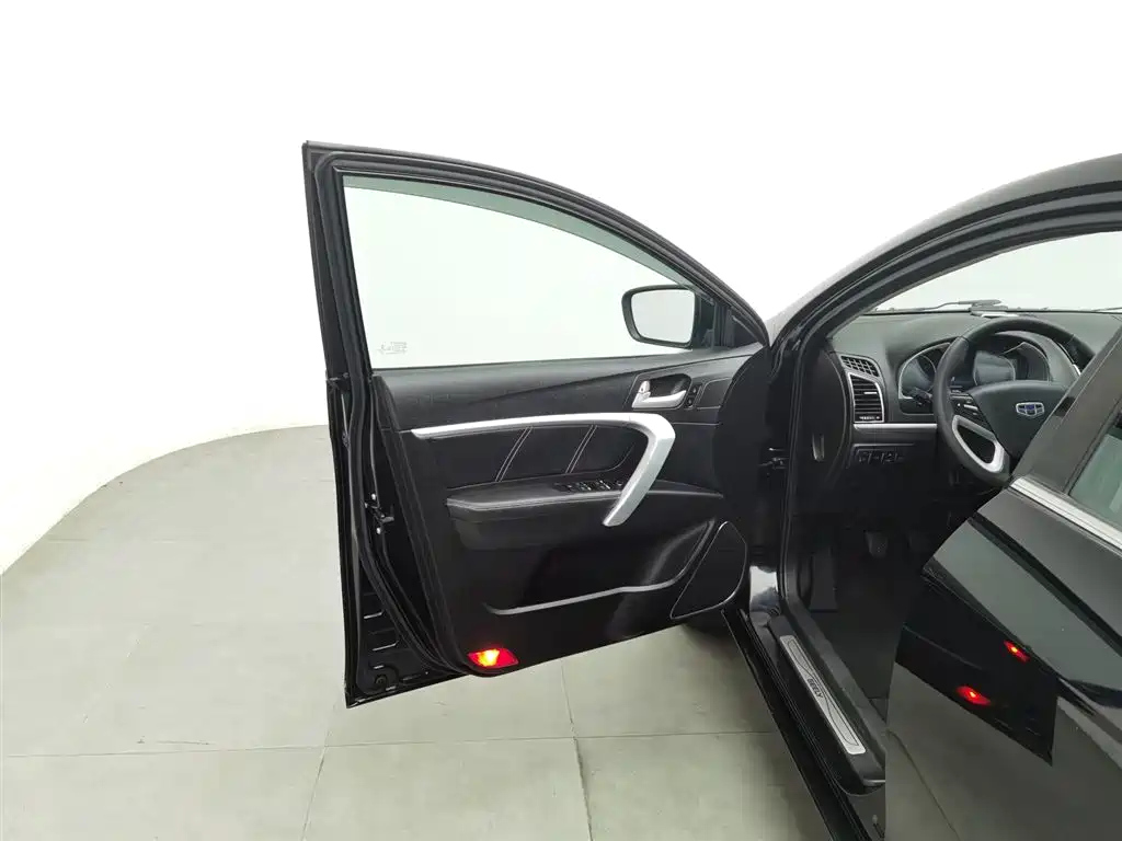 GEELY AUTO EMGRAND 2016