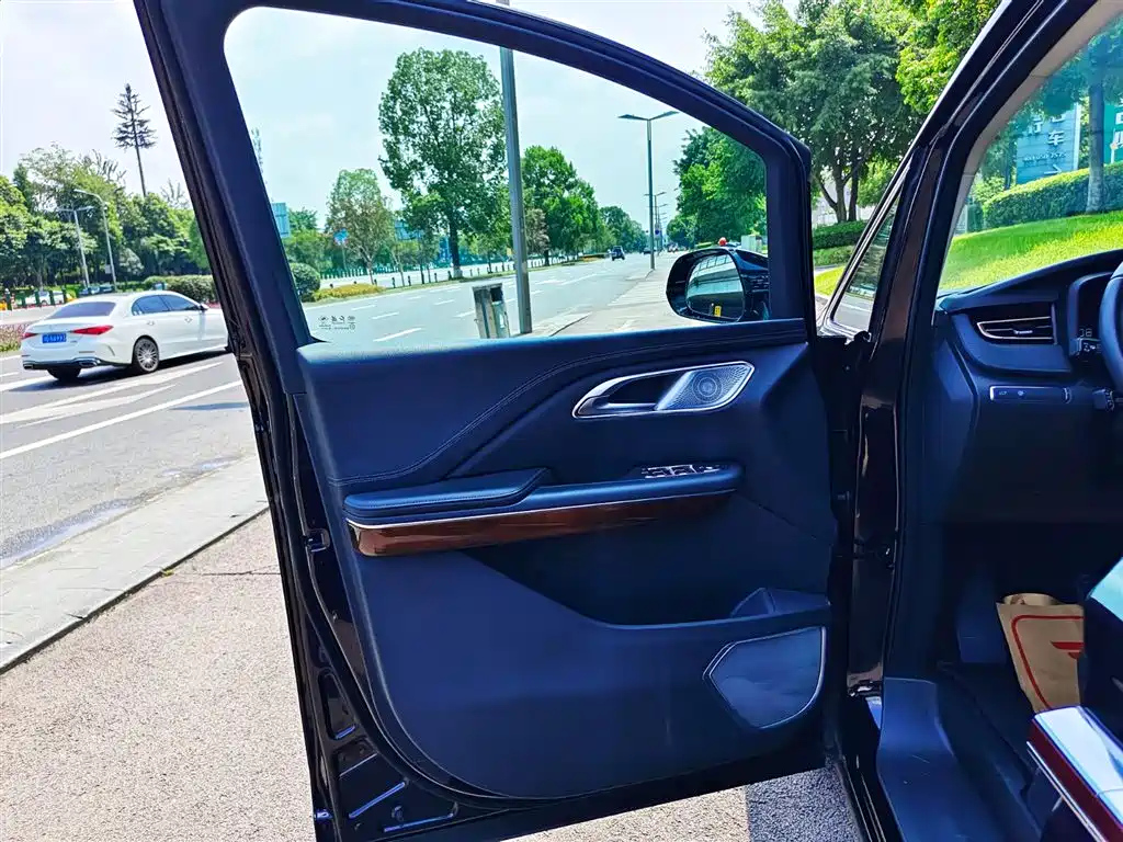 HONGQI HQ9 2023