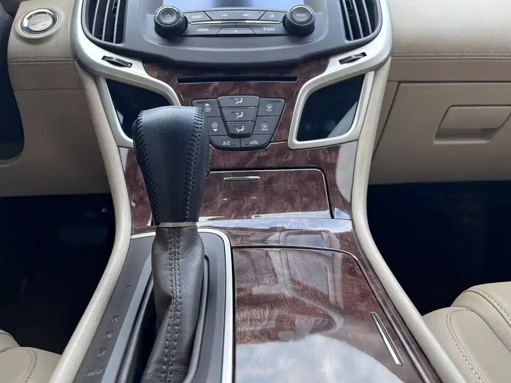 BUICK LACROSSE 2013