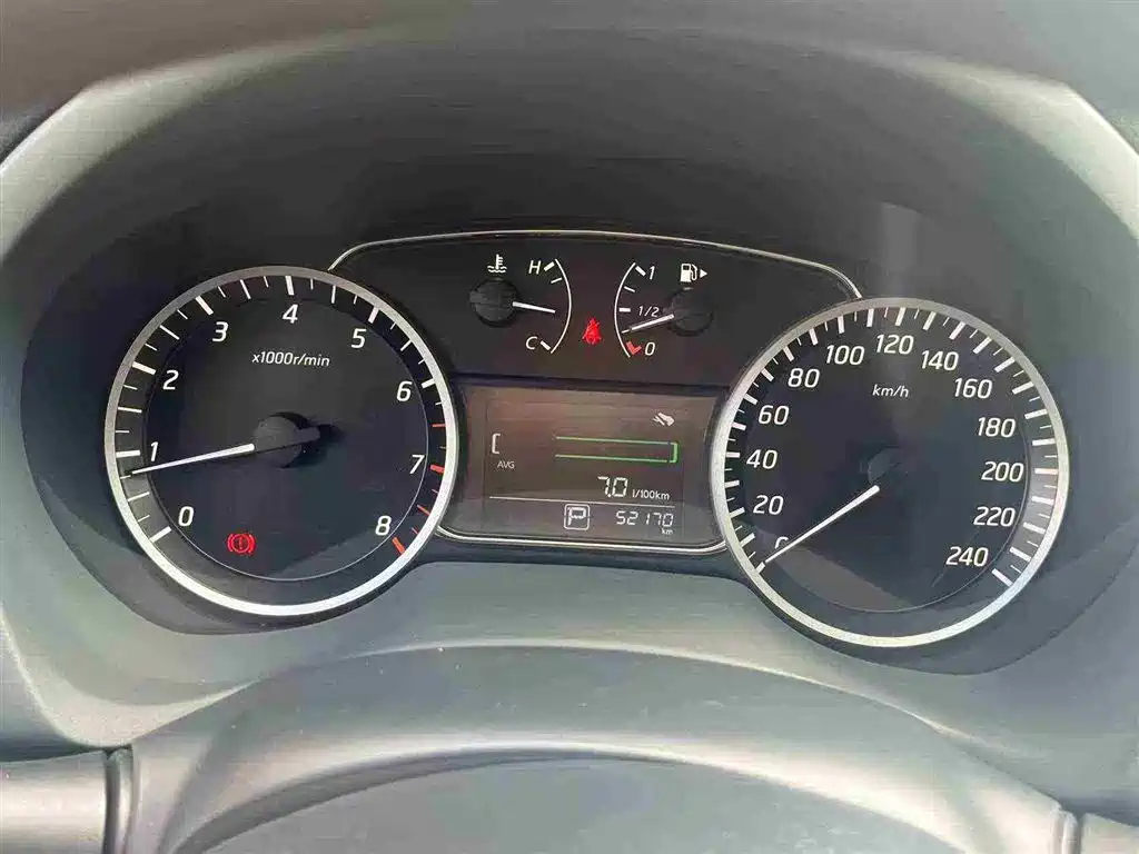 NISSAN SYLPHY 2019