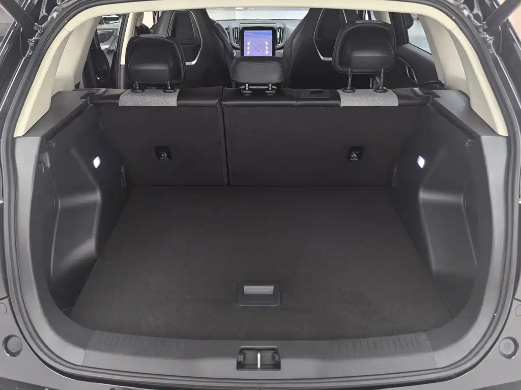 HONGQI HS3 2024