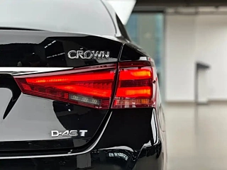 TOYOTA CROWN  2018 YEAR 2.0T FASHION EDITION 2018