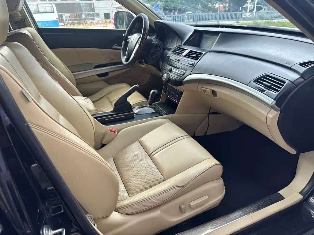 HONDA CROSSTOUR 2012