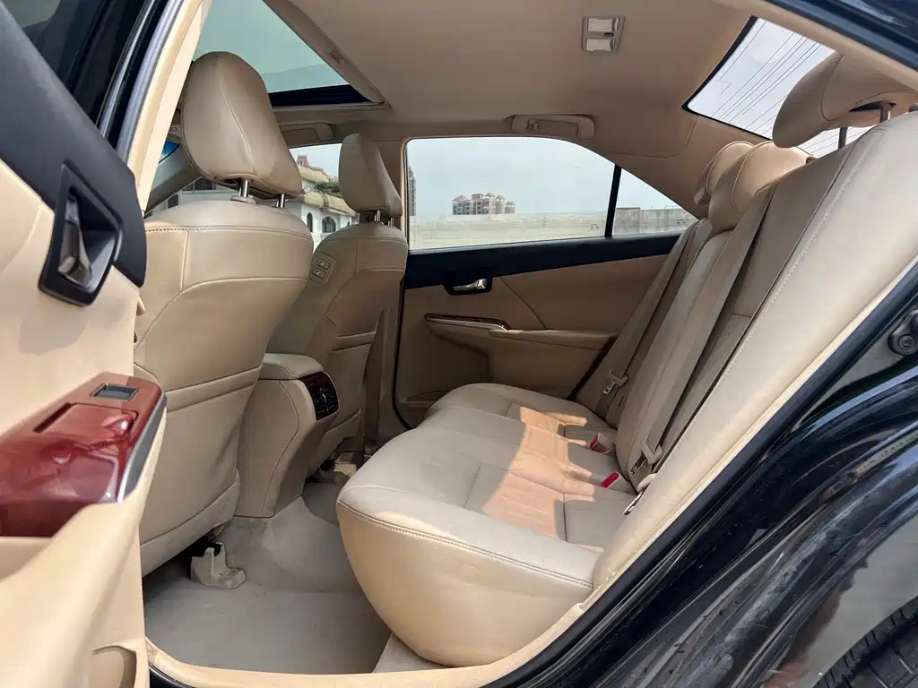 TOYOTA CAMRY 2013