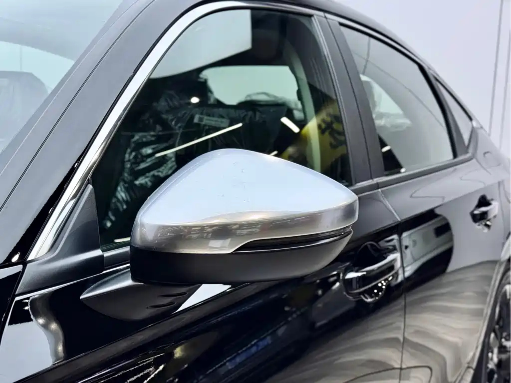 HONDA CIVIC 2023