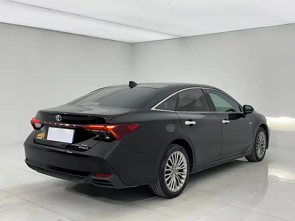 TOYOTA AVALON 2019