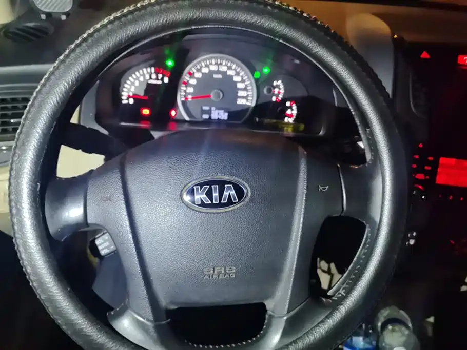 KIA SPORTAGE 2013