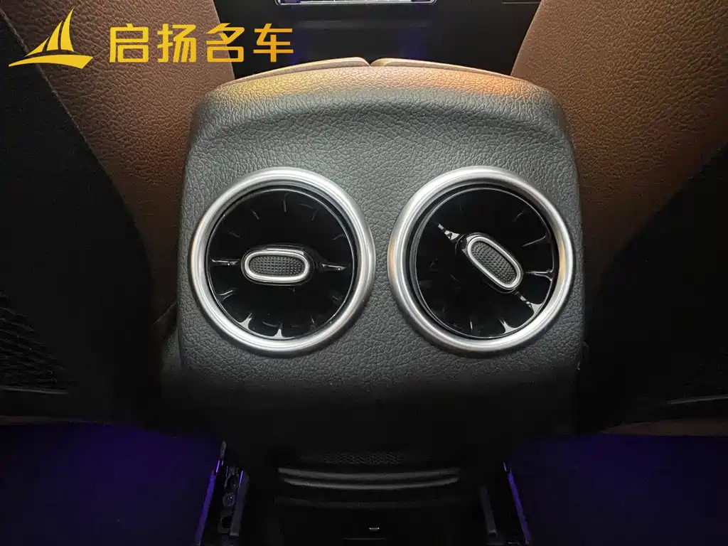 MERCEDES BENZ GLB 2023