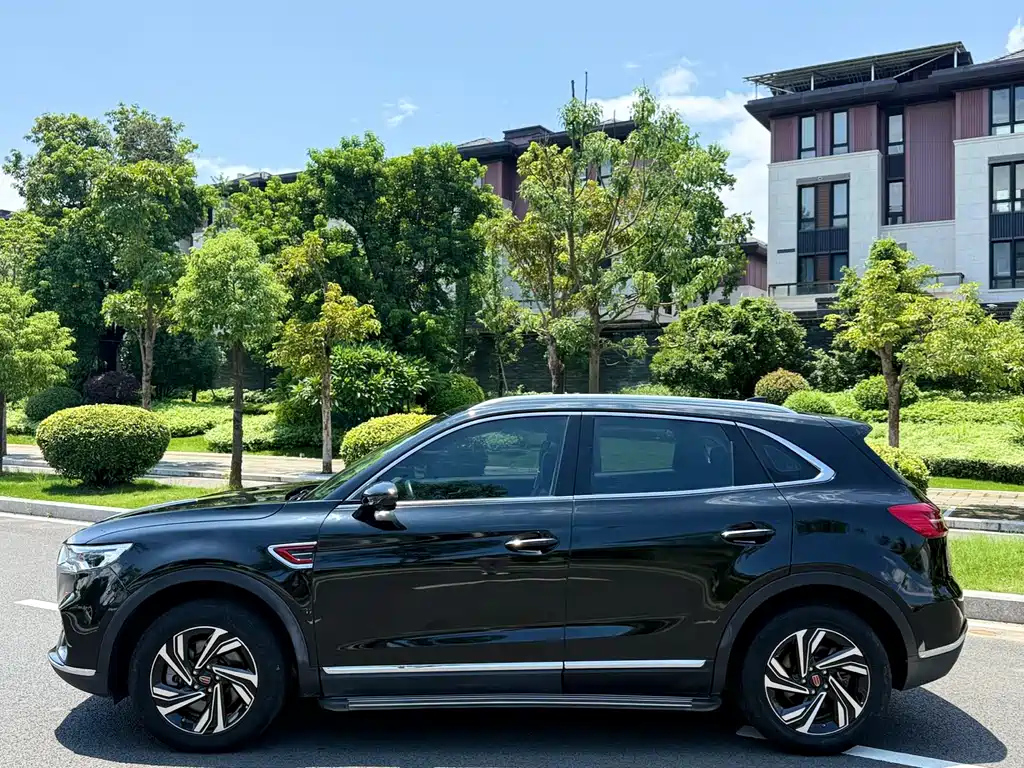 HONGQI HS5 2023