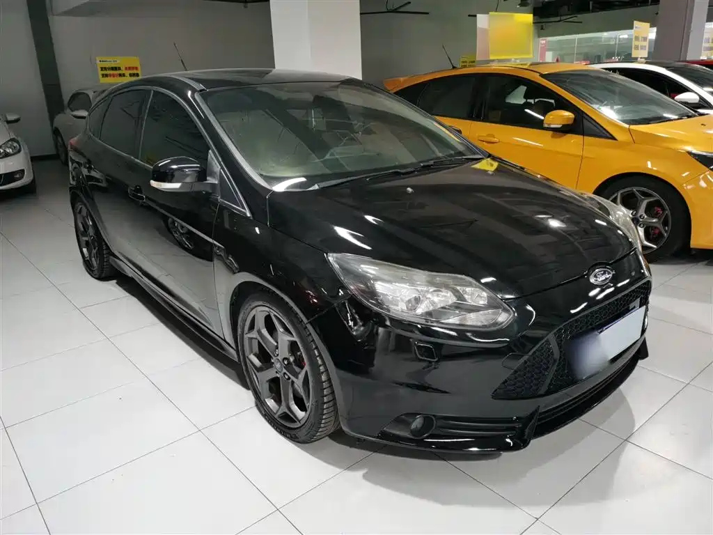 FORD FOCUS IMPORT 2015