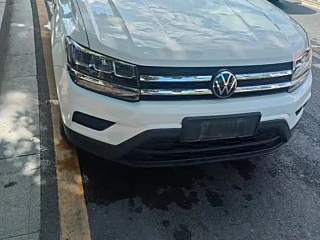 VOLKSWAGEN THARU 2022