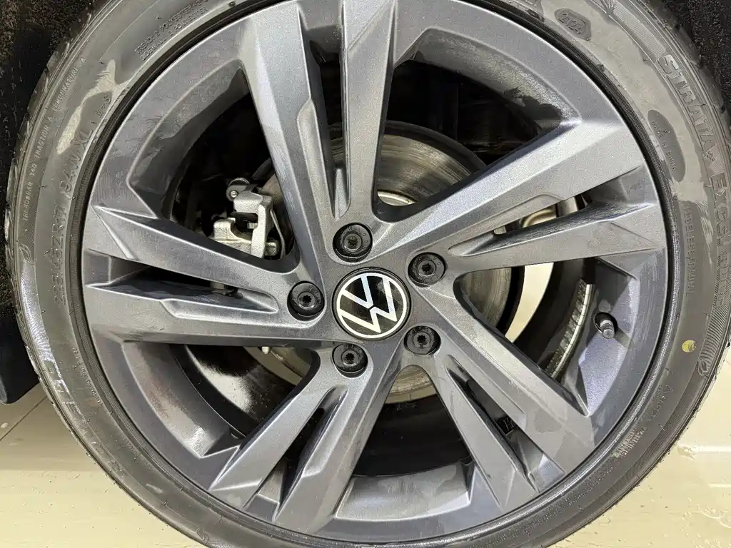 VOLKSWAGEN GOLF 2021