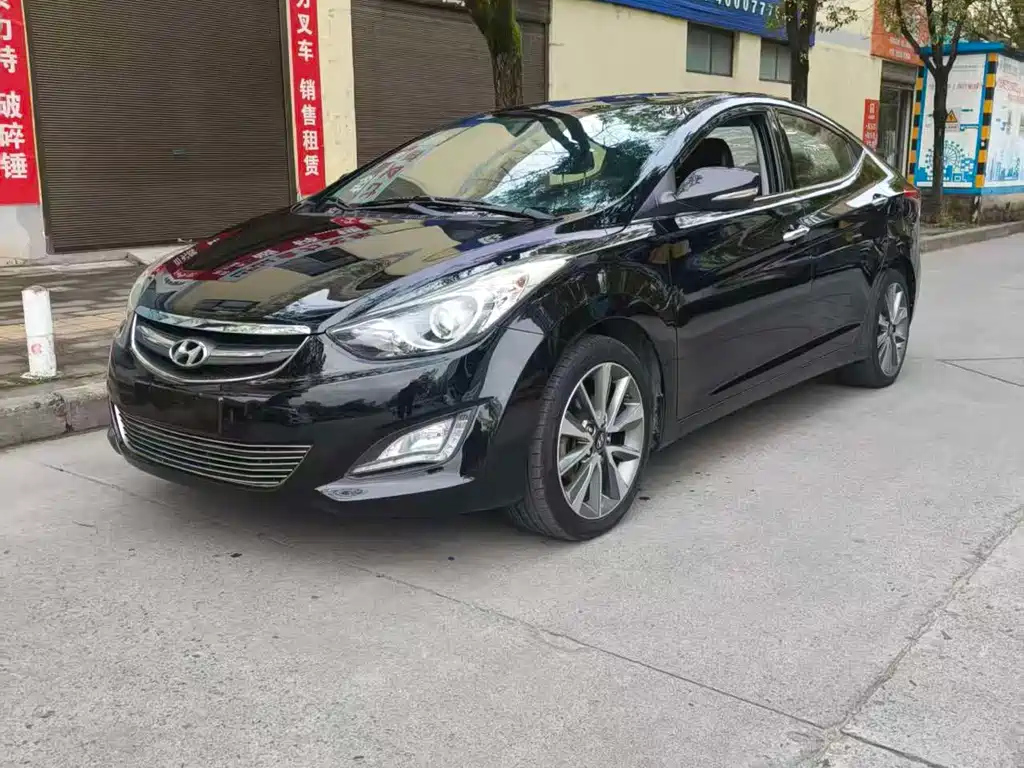 HYUNDAI ELANTRA 2015