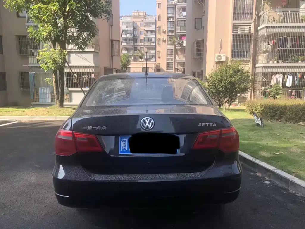 VOLKSWAGEN JETTA 2015