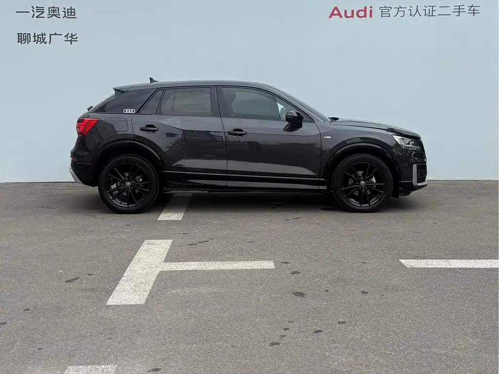 AUDI Q2L 2020