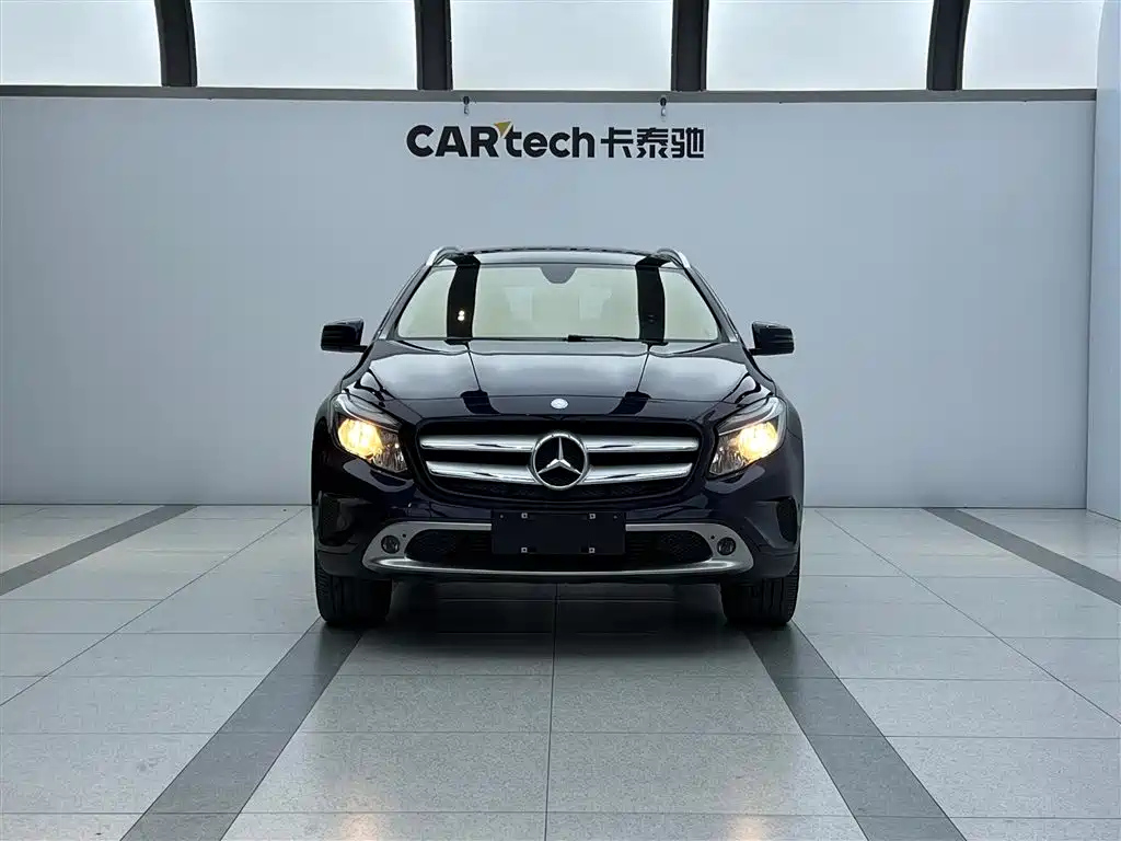 MERCEDES BENZ GLA 2016