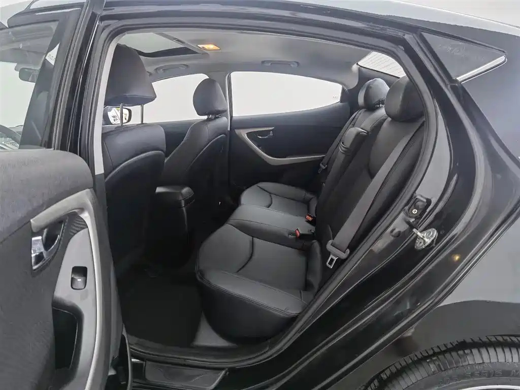 HYUNDAI ELANTRA 2014