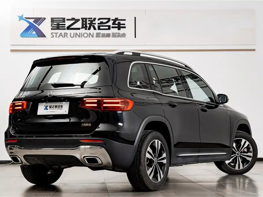 MERCEDES BENZ GLB 2024